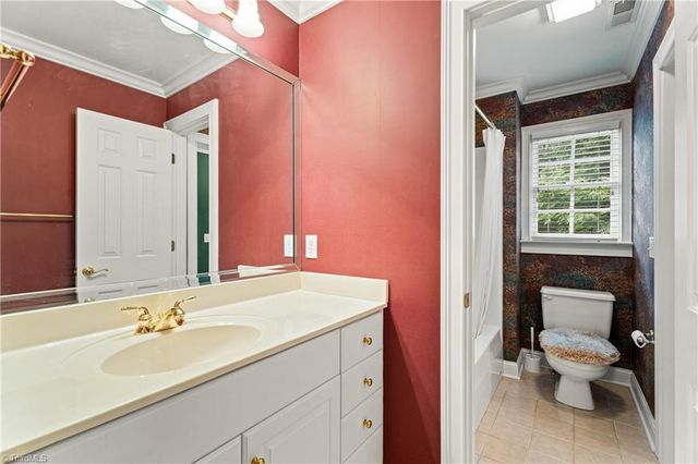 160 Ridge Gate Court, Lewisville, NC 27023