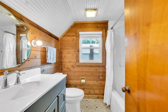 4018 Pitzen Road, Johnsburg, IL 60051