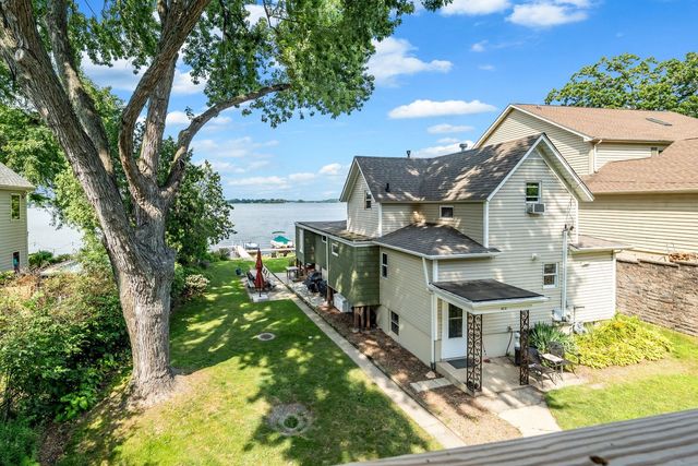 4018 Pitzen Road, Johnsburg, IL 60051