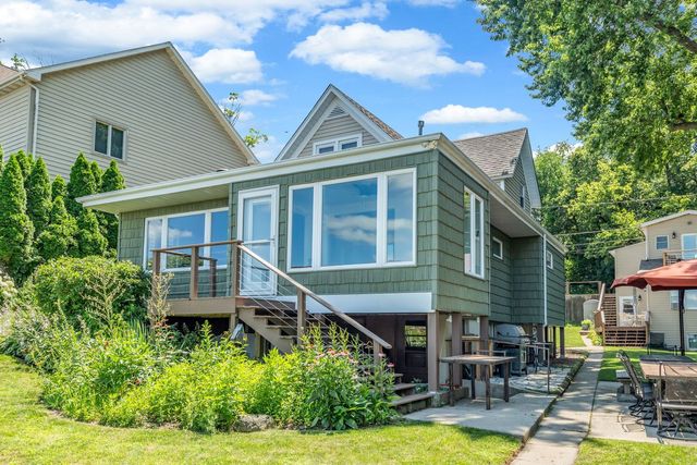 4018 Pitzen Road, Johnsburg, IL 60051