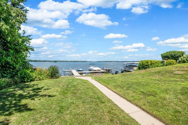 4018 Pitzen Road, Johnsburg, IL 60051