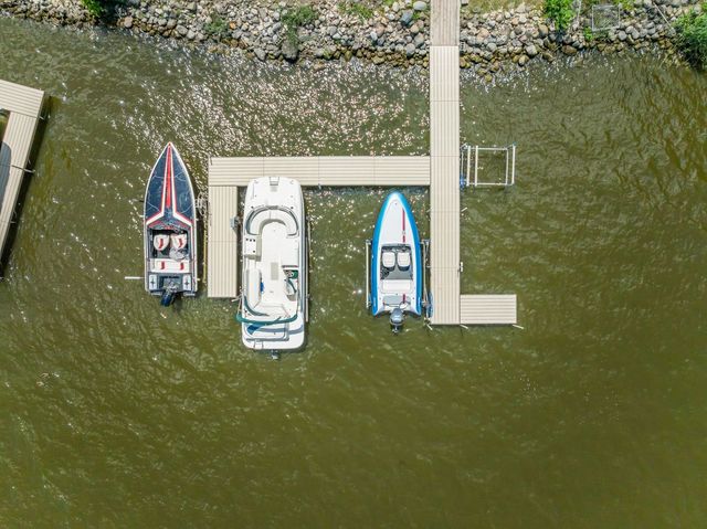 4018 Pitzen Road, Johnsburg, IL 60051