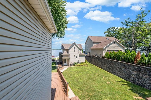 4018 Pitzen Road, Johnsburg, IL 60051