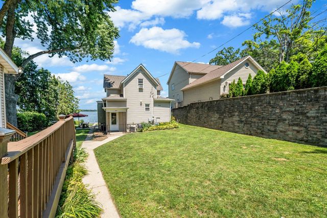 4018 Pitzen Road, Johnsburg, IL 60051