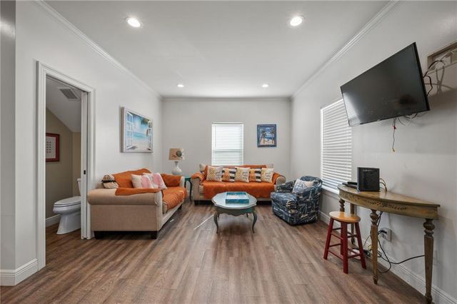 9215 Dacus Lane, Gulf Shores, AL 36542