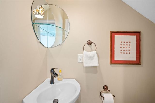 9215 Dacus Lane, Gulf Shores, AL 36542