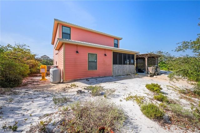 9215 Dacus Lane, Gulf Shores, AL 36542