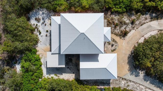 9215 Dacus Lane, Gulf Shores, AL 36542