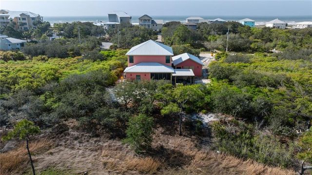 9215 Dacus Lane, Gulf Shores, AL 36542