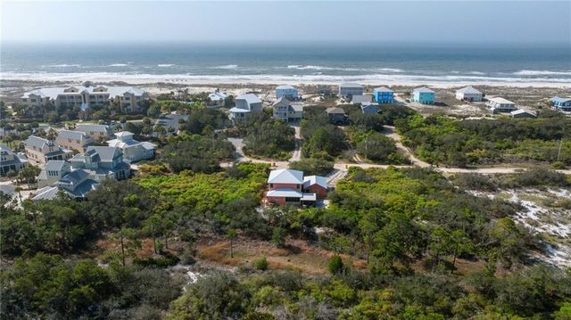 9215 Dacus Lane, Gulf Shores, AL 36542