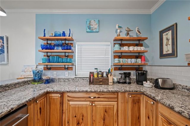 9215 Dacus Lane, Gulf Shores, AL 36542