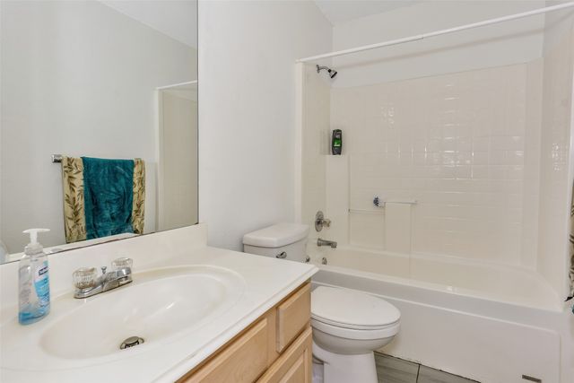 202 Lancelot Drive, Weatherford, TX 76086