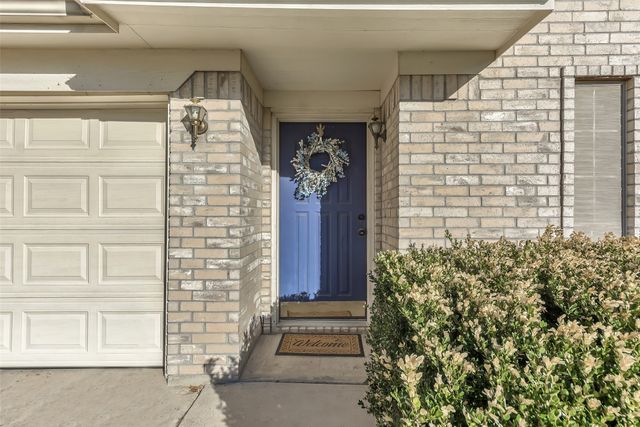 202 Lancelot Drive, Weatherford, TX 76086