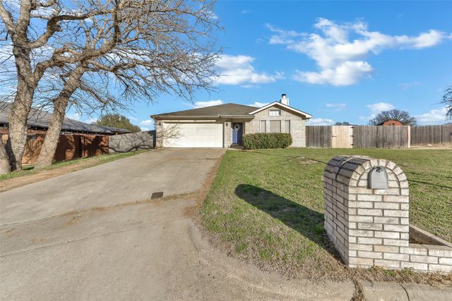202 Lancelot Drive, Weatherford, TX 76086