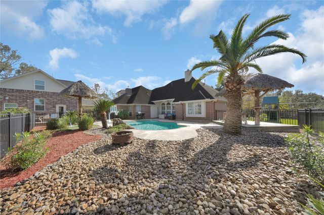 2202 Koster Road, Alvin, TX 77511