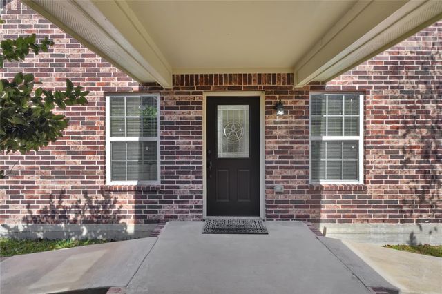 2202 Koster Road, Alvin, TX 77511
