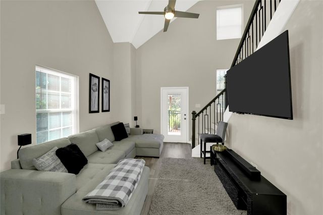 2202 Koster Road, Alvin, TX 77511