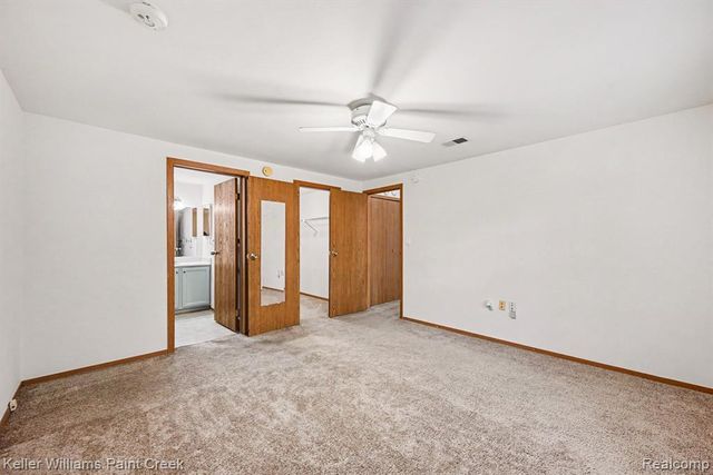 2232 London Bridge Drive, Rochester Hills, MI 48307