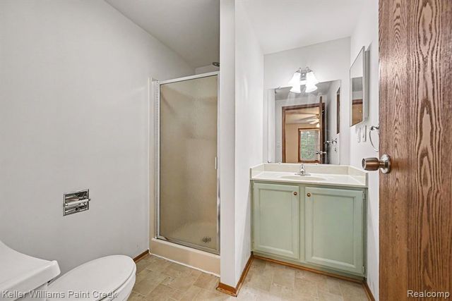2232 London Bridge Drive, Rochester Hills, MI 48307