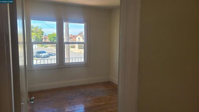 670 30th Street, Richmond, CA 94804