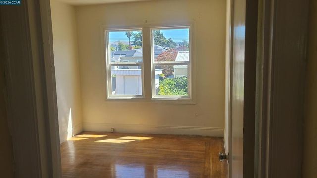 670 30th Street, Richmond, CA 94804
