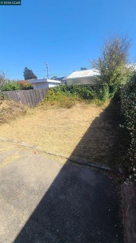 670 30th Street, Richmond, CA 94804