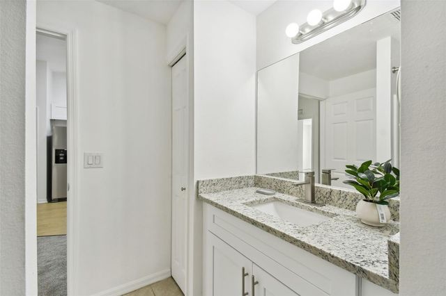 8827 GRAND PALMS CIRCLE B, Kissimmee, FL 34747