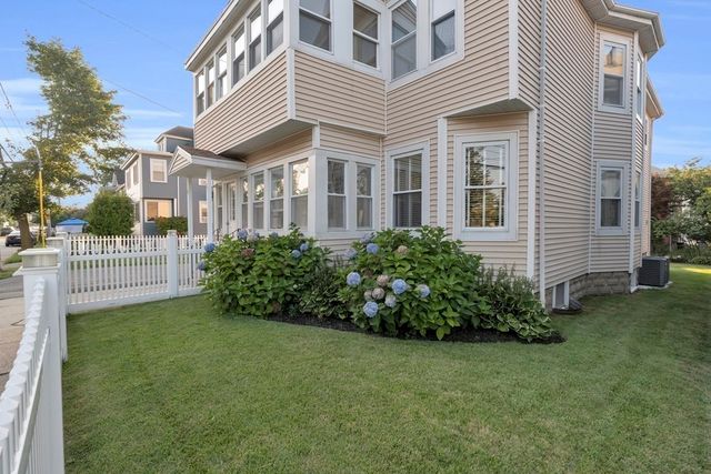 51 Yale Street 51, Medford, MA 02151