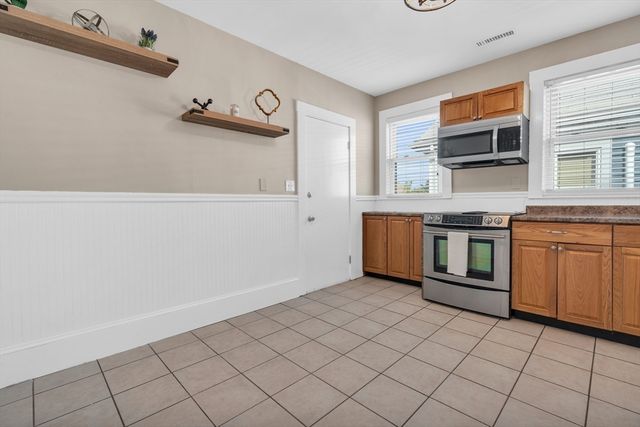 51 Yale Street 51, Medford, MA 02151