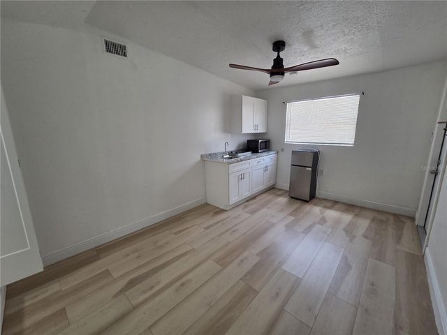 3222 WELBORN WAY, Tampa, FL 33619