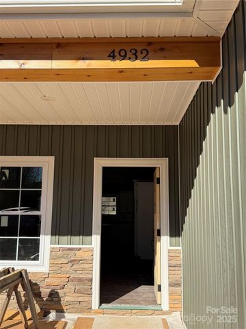 4932 Southview Drive, Hickory, NC 28602