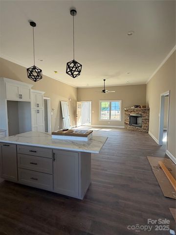 4932 Southview Drive, Hickory, NC 28602