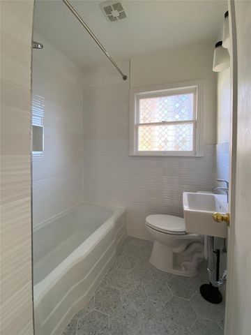 7111 Grover Ave, Austin, TX 78757