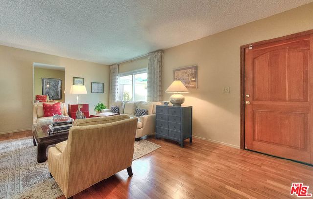 11118 Crenshaw Boulevard 1, Inglewood, CA 90303