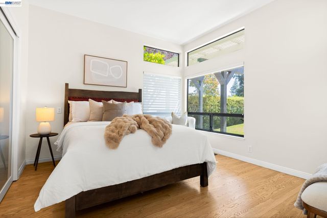 2338 Victoria Ct, Livermore, CA 94550