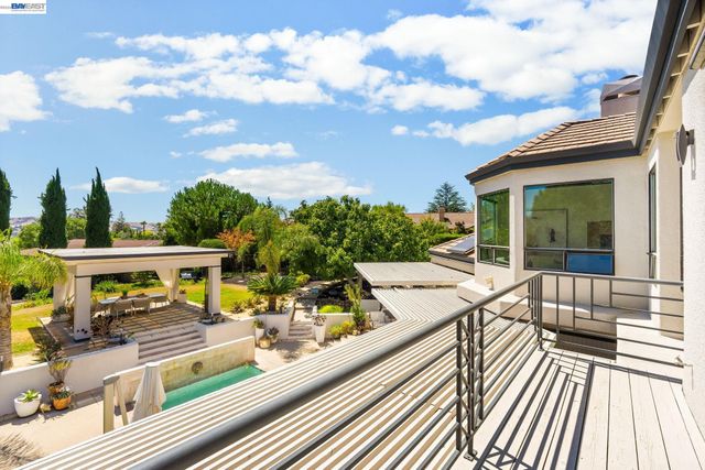 2338 Victoria Ct, Livermore, CA 94550