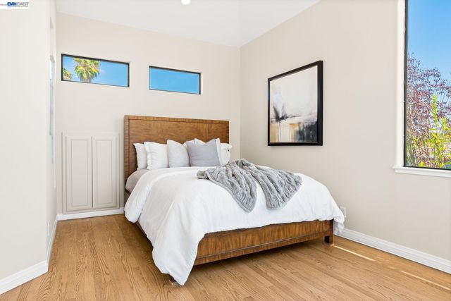 2338 Victoria Ct, Livermore, CA 94550