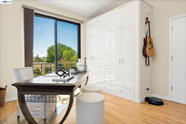 2338 Victoria Ct, Livermore, CA 94550
