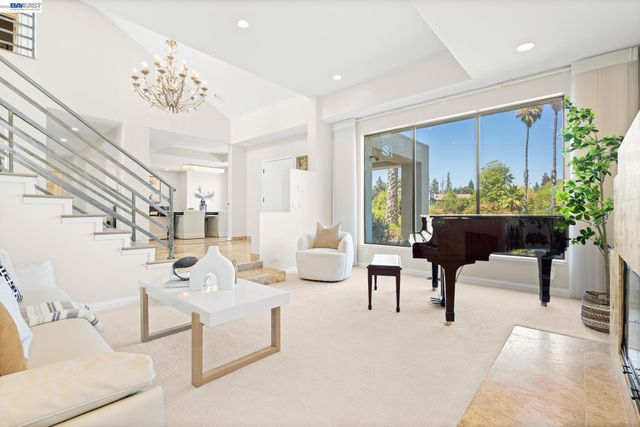 2338 Victoria Ct, Livermore, CA 94550