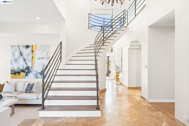 2338 Victoria Ct, Livermore, CA 94550