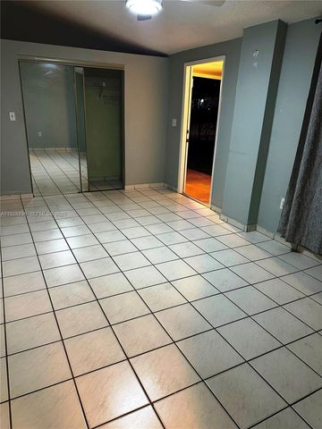 85 W 55th St EFFICI, Hialeah, FL 33012