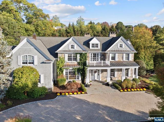 29 McGrath Drive, Cresskill, NJ 07626