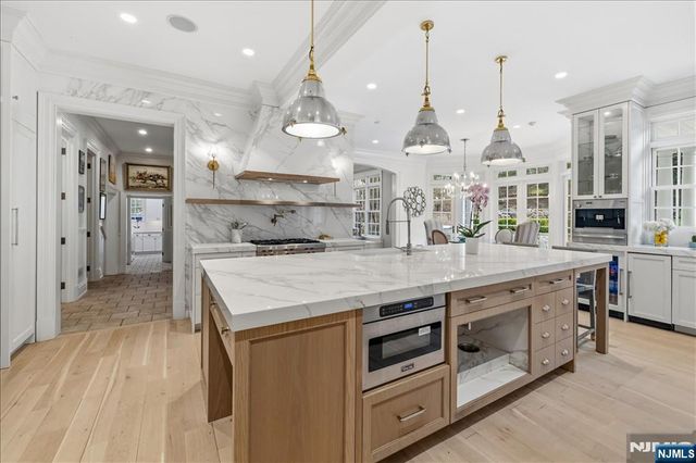 29 McGrath Drive, Cresskill, NJ 07626