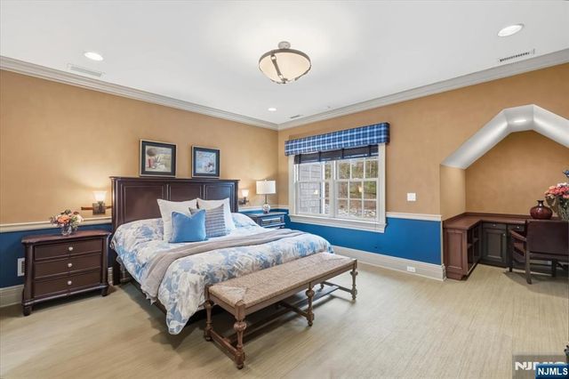 29 McGrath Drive, Cresskill, NJ 07626