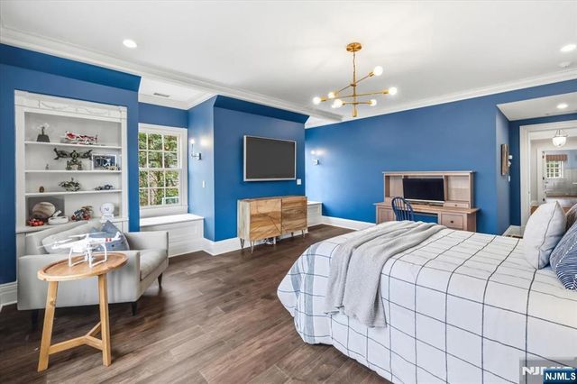 29 McGrath Drive, Cresskill, NJ 07626