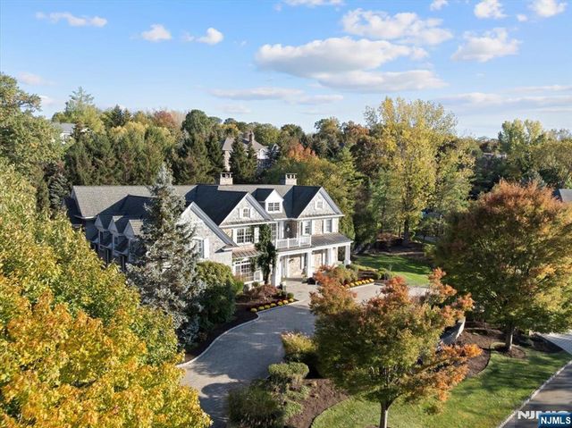 29 McGrath Drive, Cresskill, NJ 07626