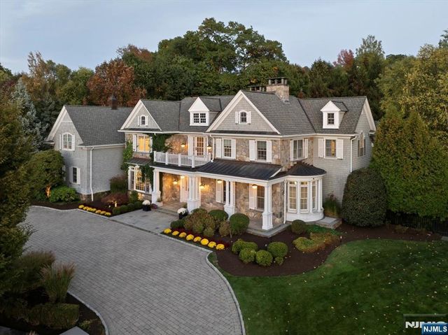 29 McGrath Drive, Cresskill, NJ 07626