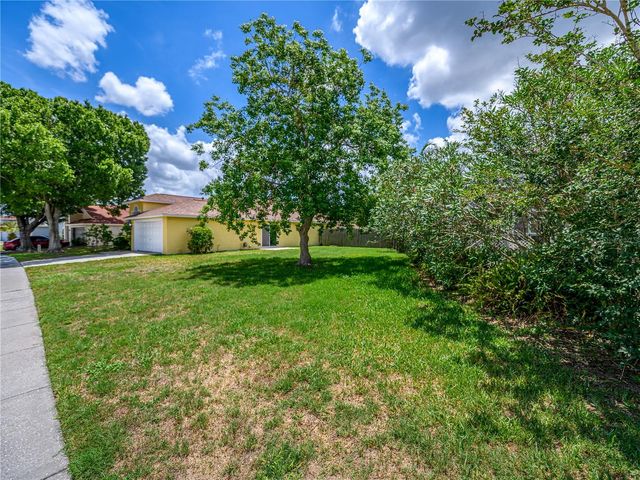 1407 WAKEFIELD DRIVE, Brandon, FL 33511