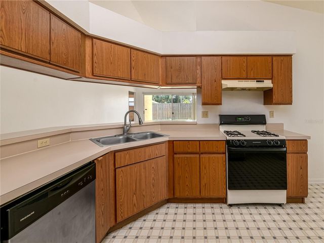 1407 WAKEFIELD DRIVE, Brandon, FL 33511