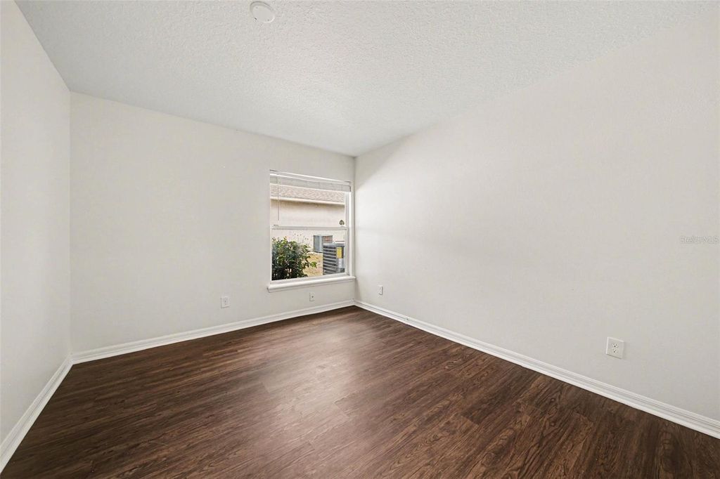 Image 16 of property listing at 1461 E WHOOPING DRIVE, Groveland, FL 34736